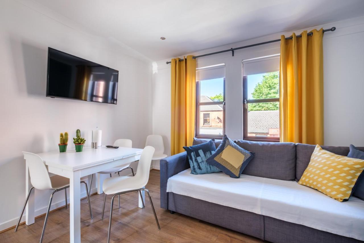 The Douglas - Spacious 2 Bed Apartment In Uddingston Exterior photo