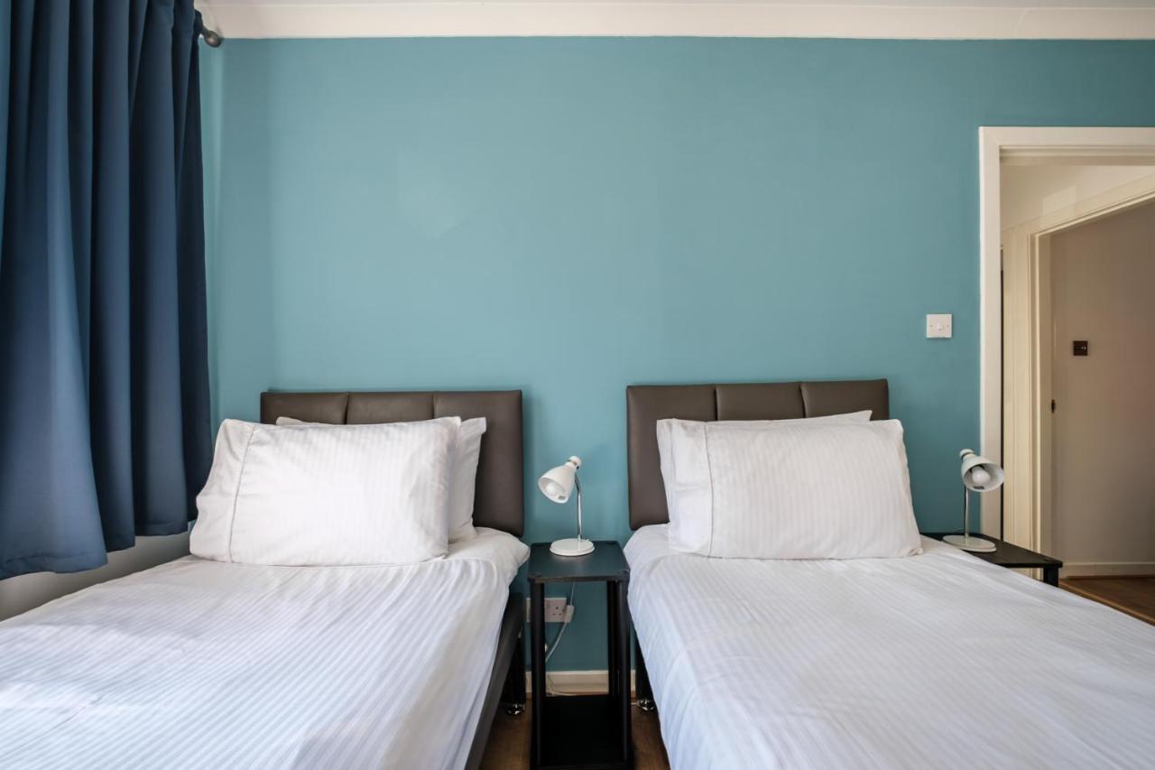 The Douglas - Spacious 2 Bed Apartment In Uddingston Exterior photo